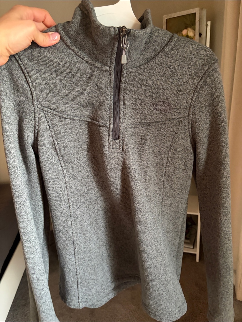 The North Face women’s Half-Zip Heathered Gray Pullover Sweater